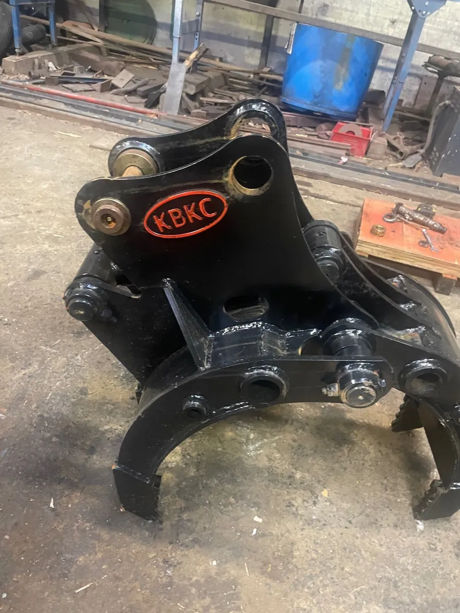 Mini digger grab - Image 1