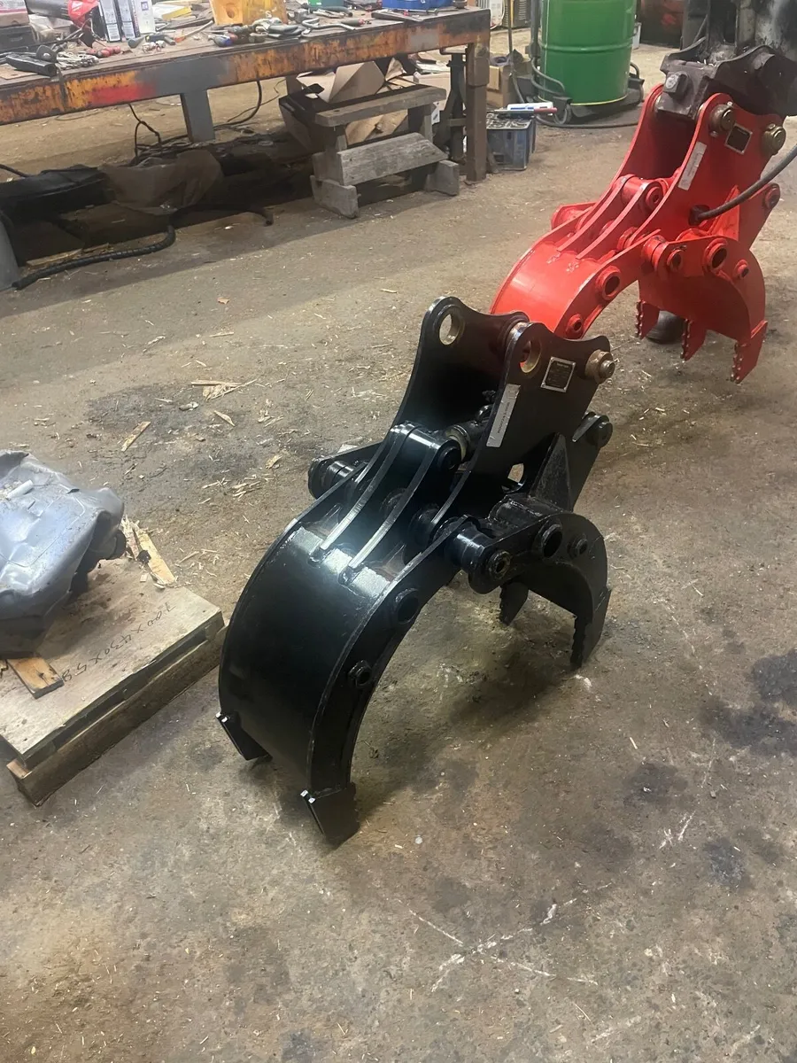 Mini digger grab - Image 3