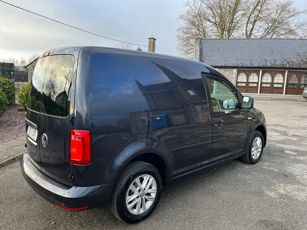 182 VOLKSWAGEN CADDY 2.0 TDI HIGHLINE LOW KMS - Image 2