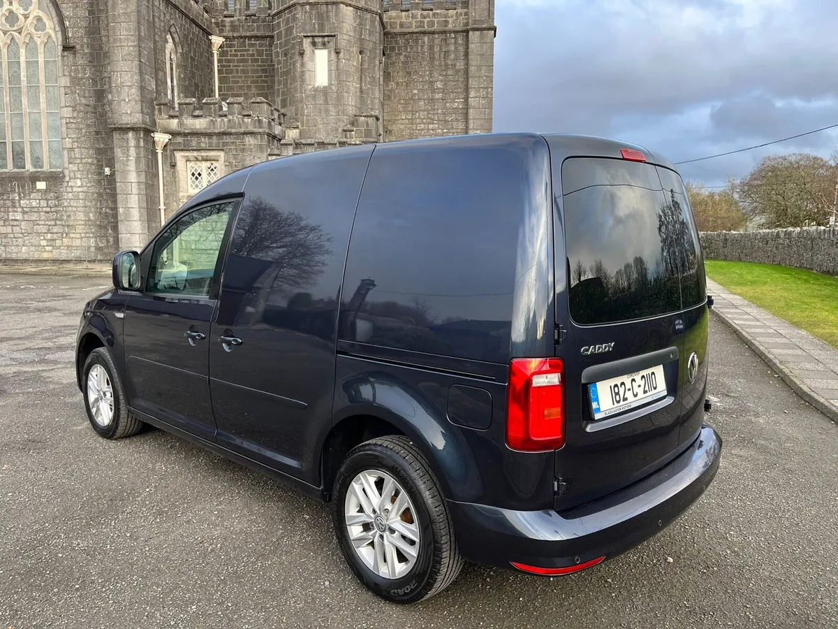 182 VOLKSWAGEN CADDY 2.0 TDI HIGHLINE LOW KMS - Image 4