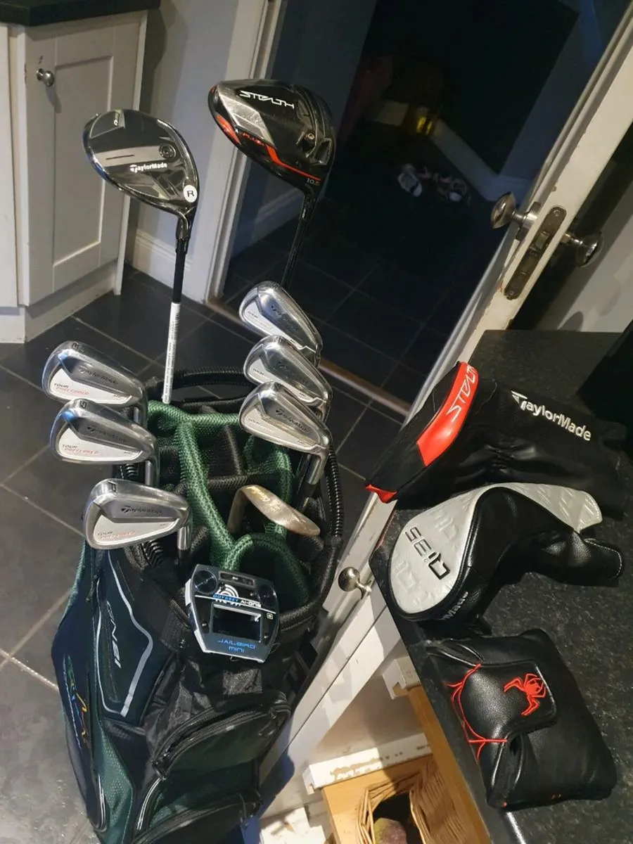 FULL SET OF CLUBS - Image 1