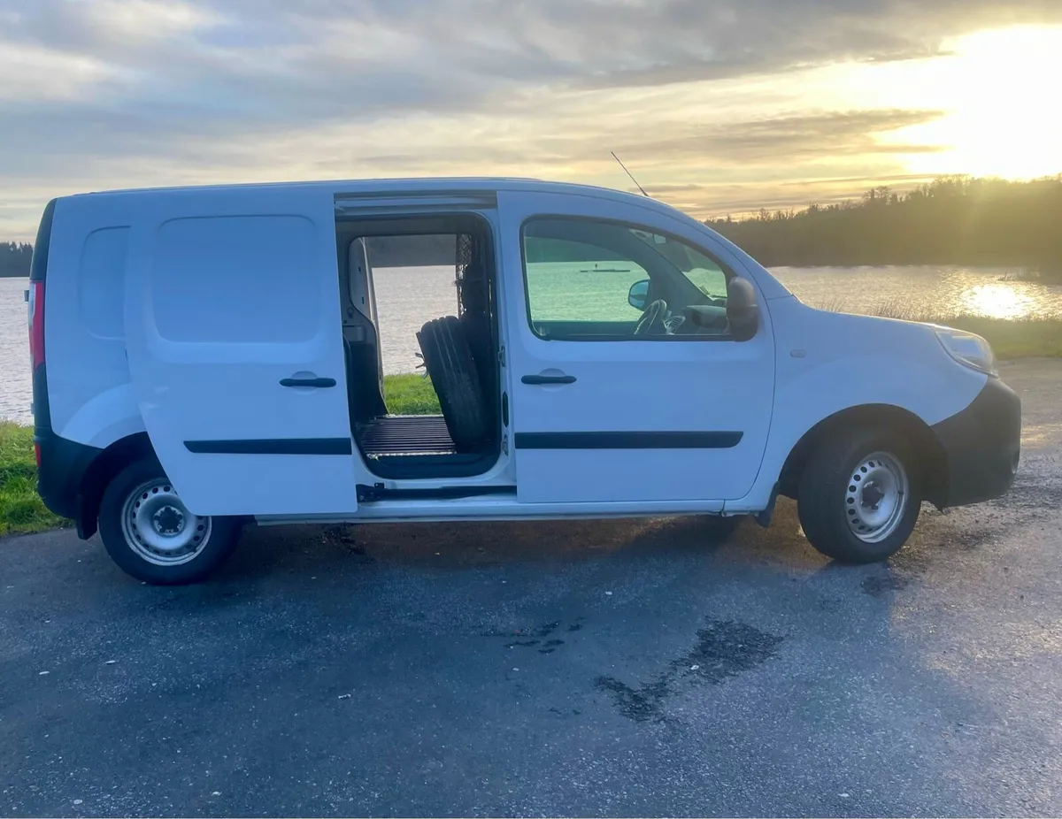 192 RENAULT KANGOO ..VERY LOW KMS of 92k km - Image 2