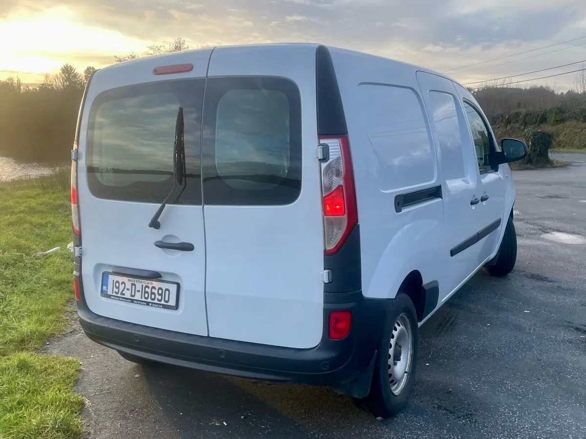 192 RENAULT KANGOO ..VERY LOW KMS of 92k km - Image 4