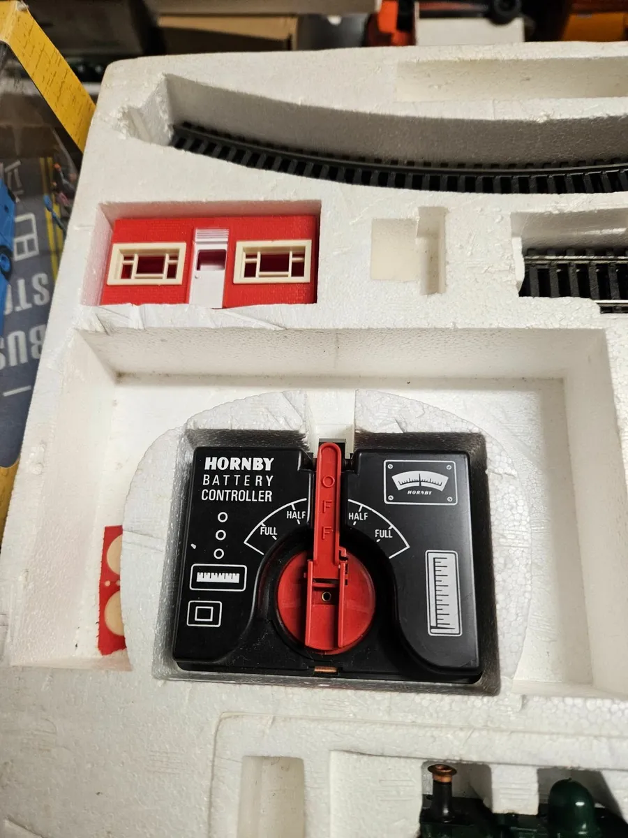 Hornby OO Gauge Train Set - Image 3