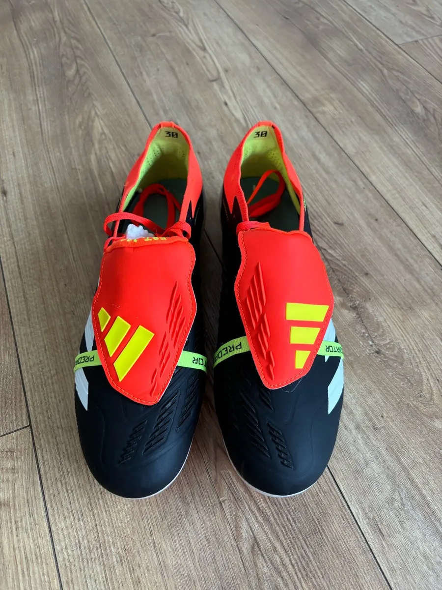 Adidas Predator - Image 1