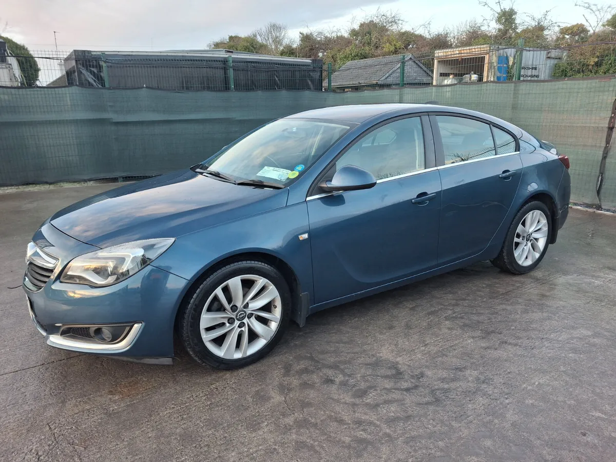 162 Opel Insignia  1.6 Diesel needs bumper - Image 1