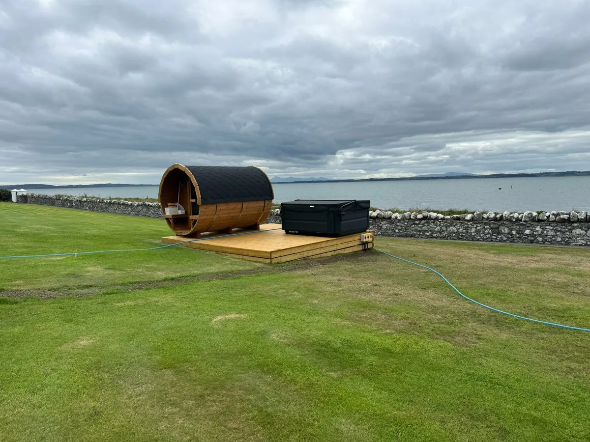 Sauna / Plunge pool / Hot tubs - Image 3