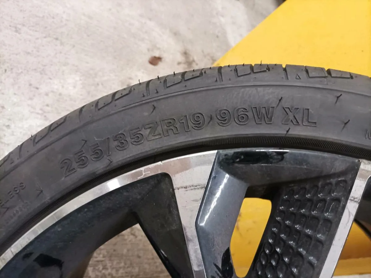 19" Audi Alloys - Image 3