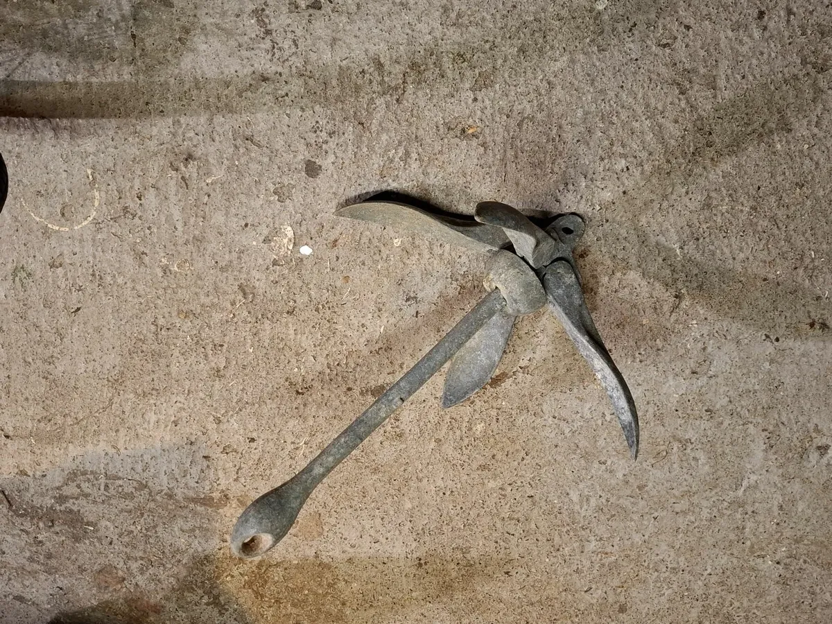 Boat Folding Anchor 6kg and fuel tank 25 litres - Image 3