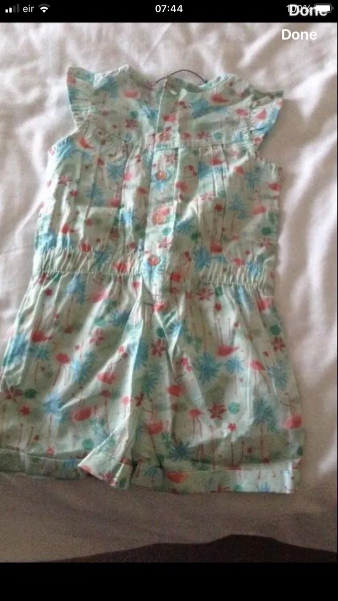 Girls new shorts suit 6/9 mths €3 - Image 2