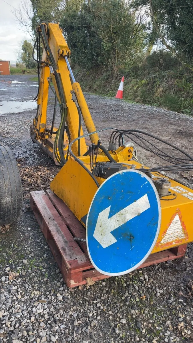 Hedge cutter - Image 3