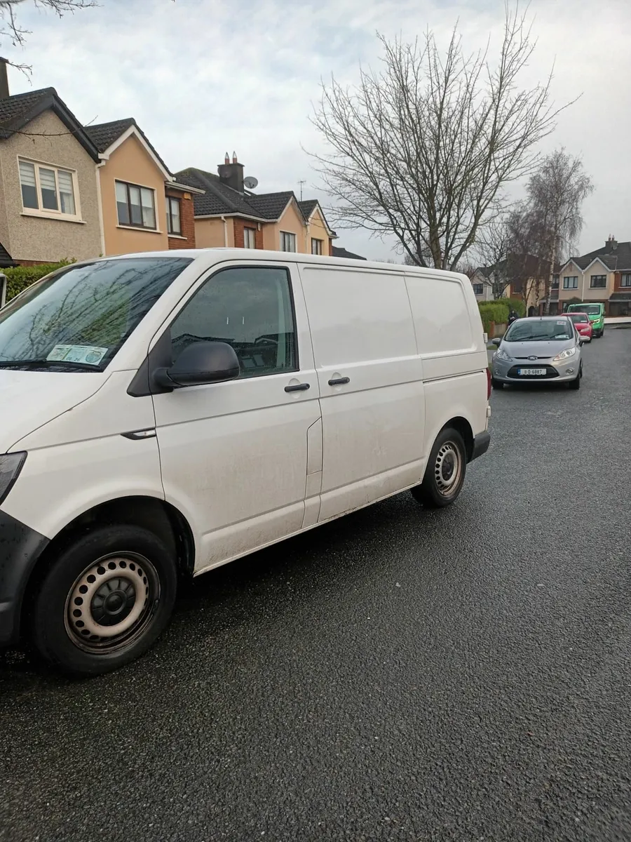 Volkswagen Transporter 2017 - Image 3