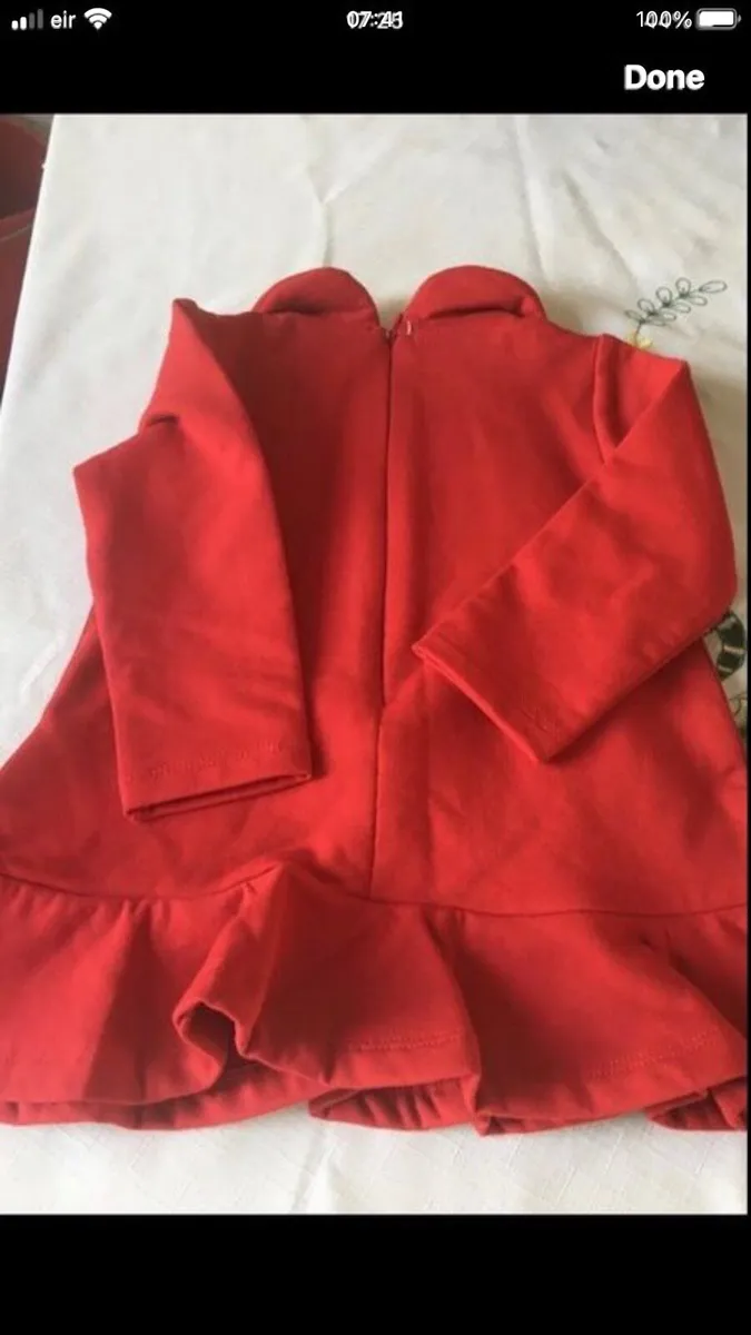 Girls stunning top 9 mths €3 - Image 2