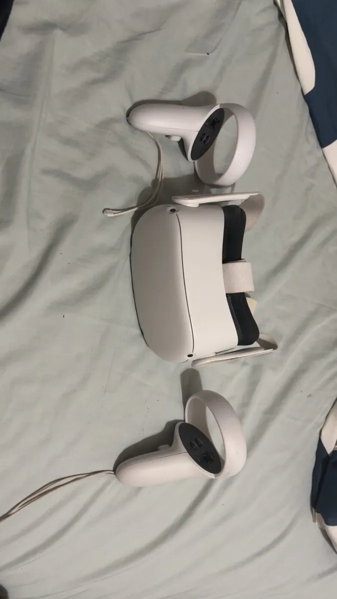 Meta Quest 2 - Check description - Image 2