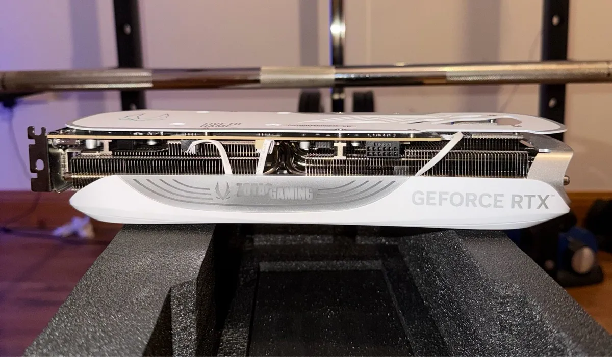 4080 super zotac white overclocked edition - Image 3