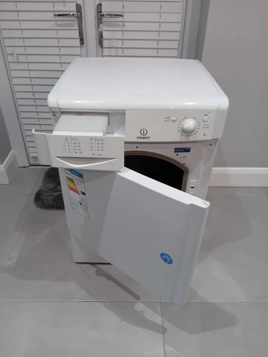 Indesit condenser tumble dryer - Image 2