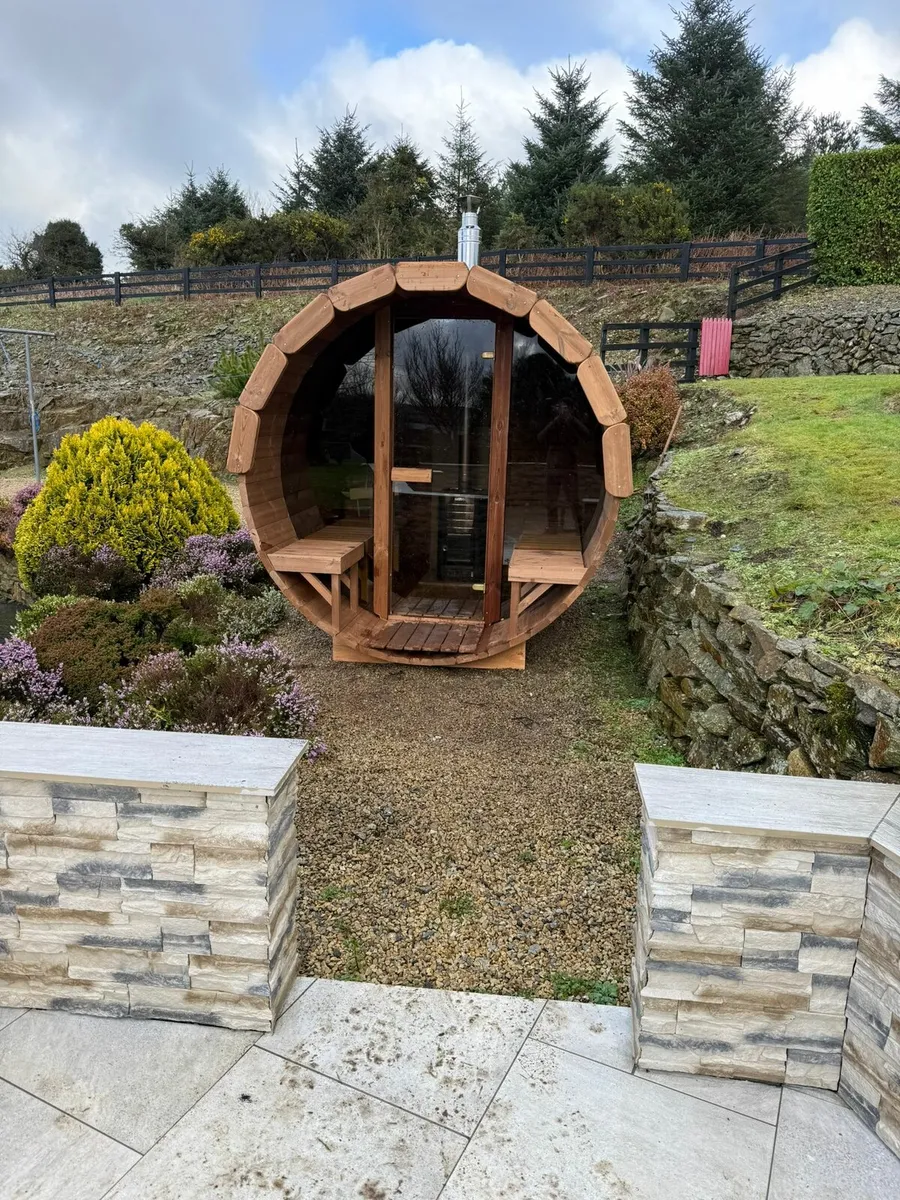 Sauna / Plunge pool / Hot tubs - Image 1