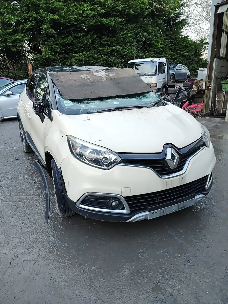 Breaking Renault capture 2017 diesel - Image 1