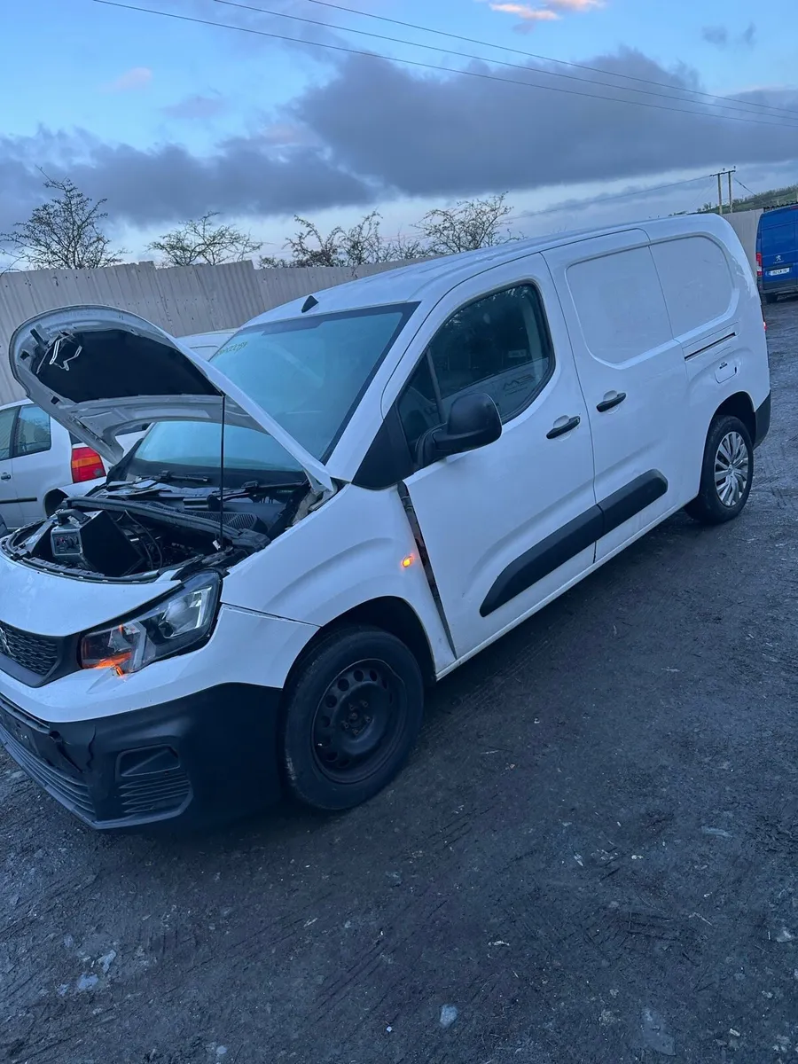 2020 Peugeot partner 1.5 hdi for breaking - Image 2