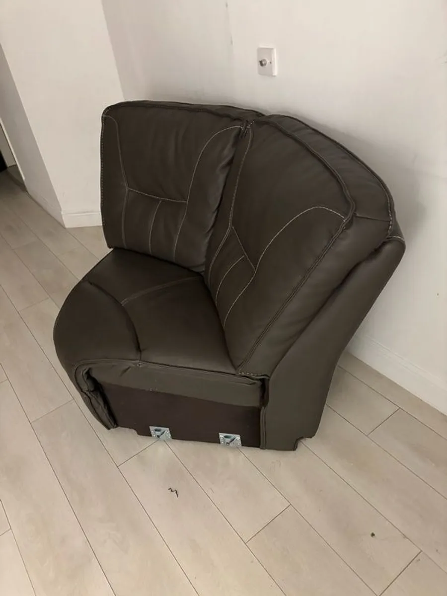 Sitting room chairs - Image 2