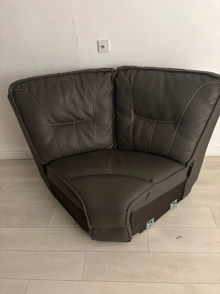 Sitting room chairs - Image 3