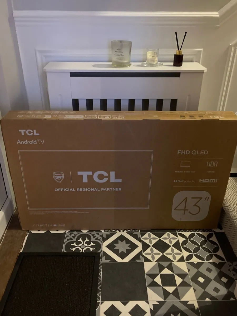 NEW 43 INCH SMART TV