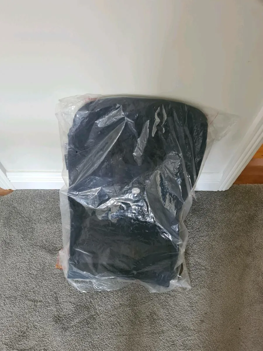 Bugaboo Cameleon bassinet and buggy - Image 4