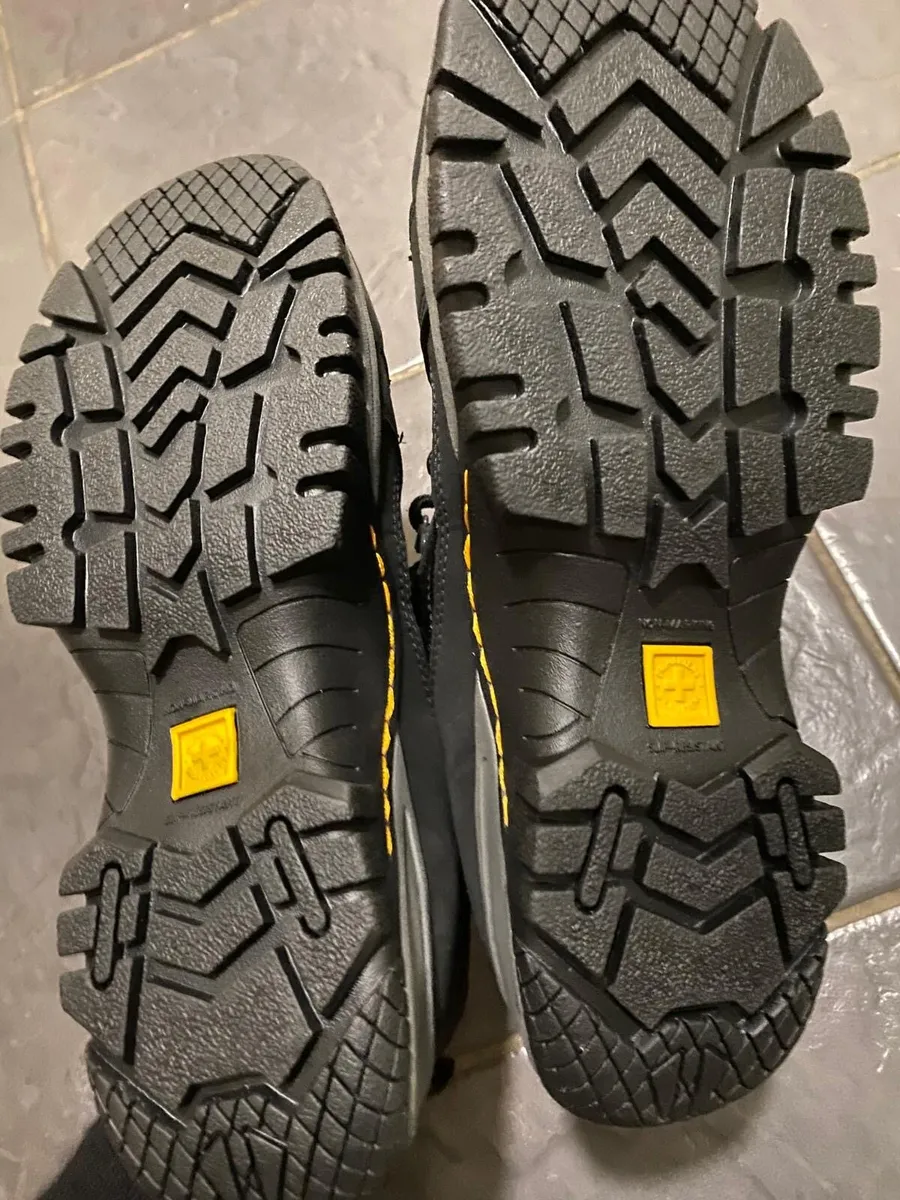 DR MARTENS BLACK ELOWAH SAFETY SHOE - STEELTOE - Image 3