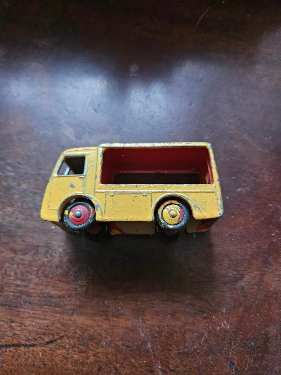 Dinky 1960's Milk Float - Image 3