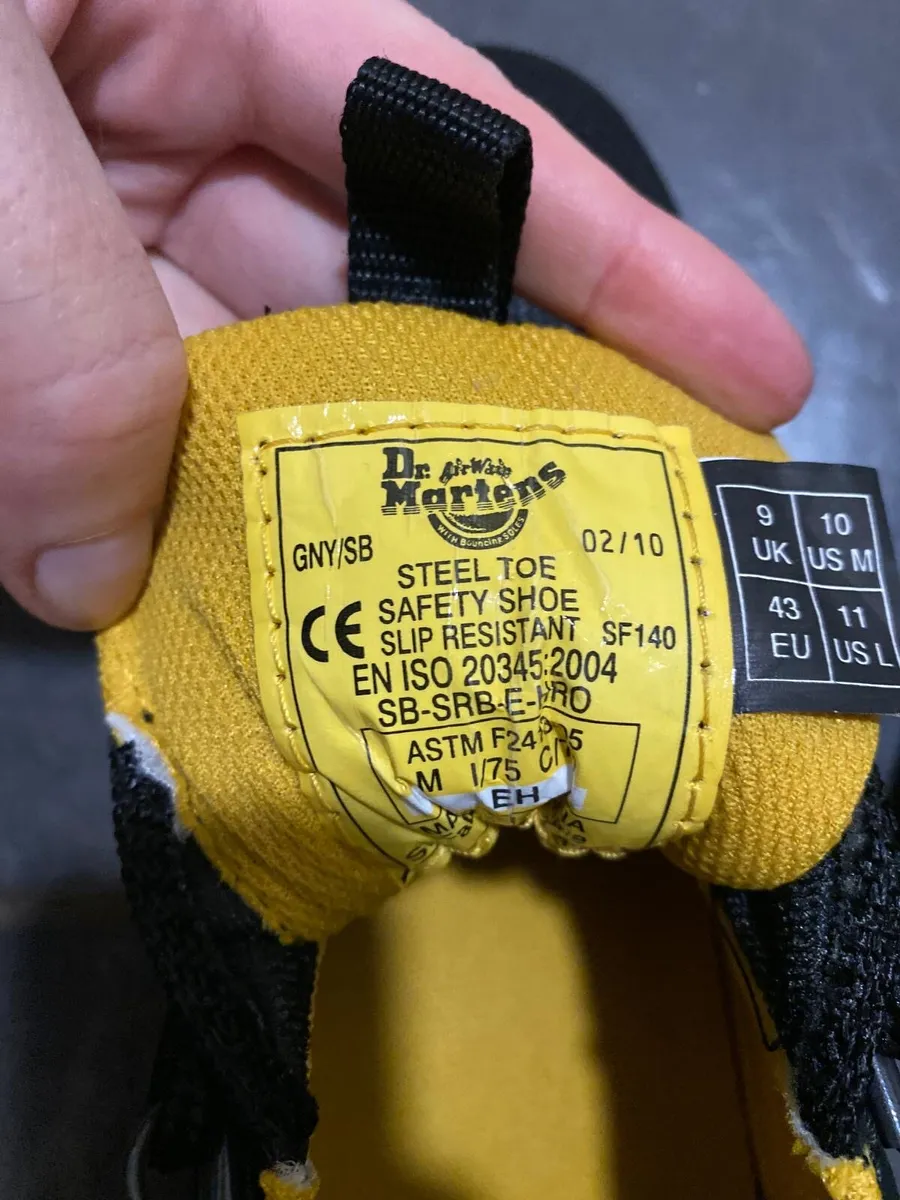 DR MARTENS BLACK ELOWAH SAFETY SHOE - STEELTOE - Image 4