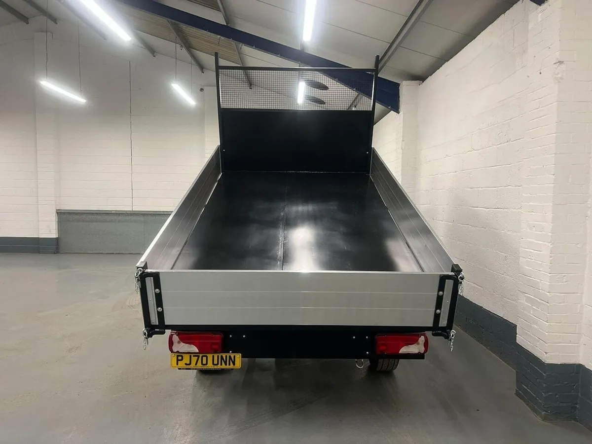 2020 Mercedes-Benz Sprinter Tipper Van - Image 4