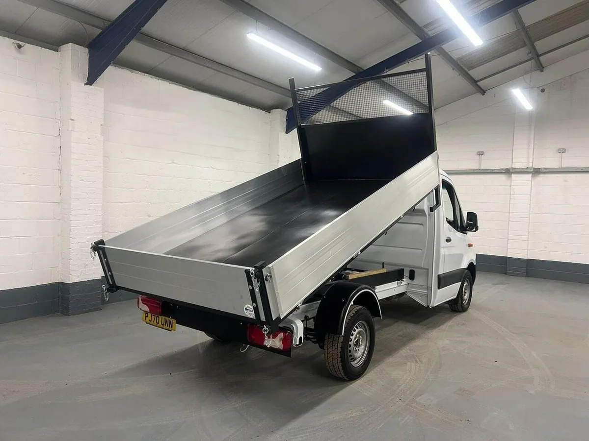 2020 Mercedes-Benz Sprinter Tipper Van - Image 3