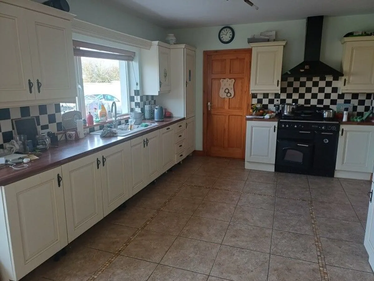 Free Kitchen - Image 1