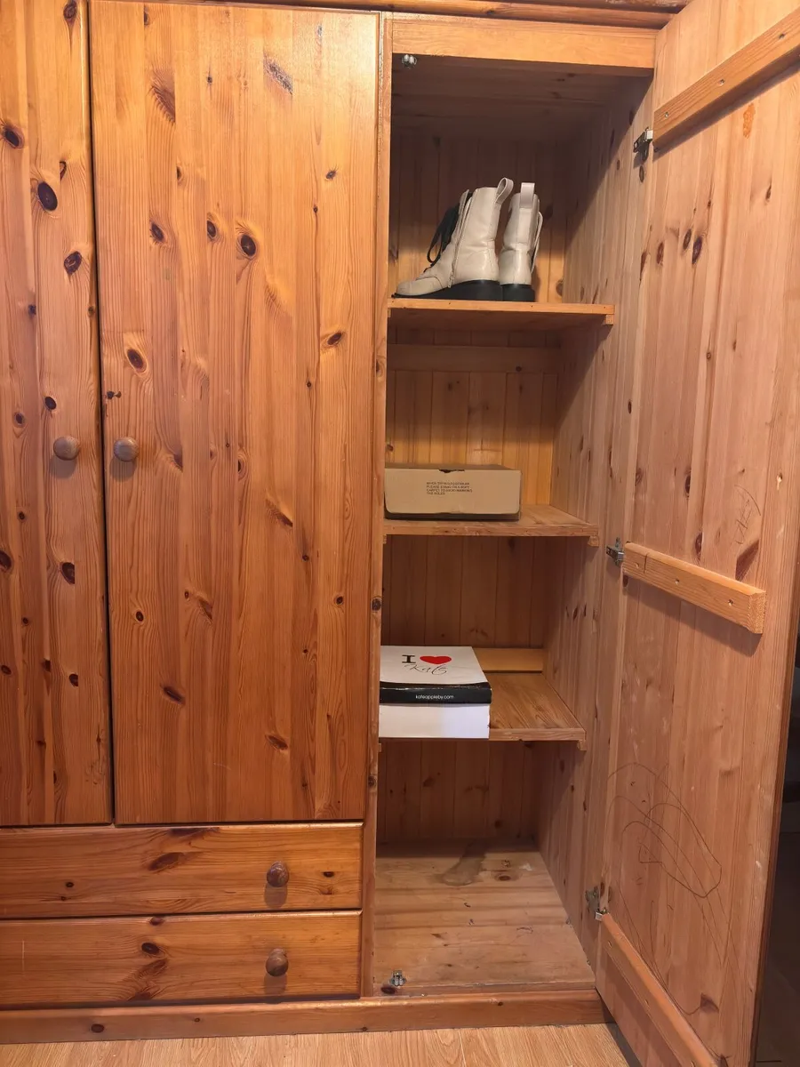 Wardrobe - Image 3