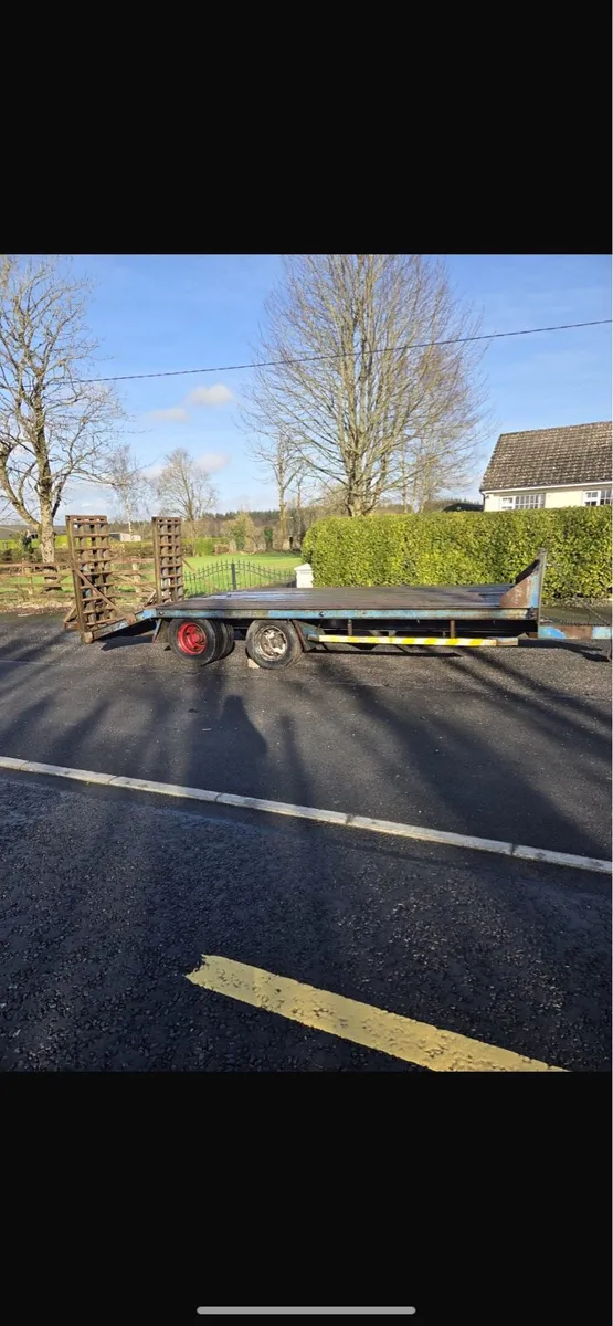 Low loader - Image 1