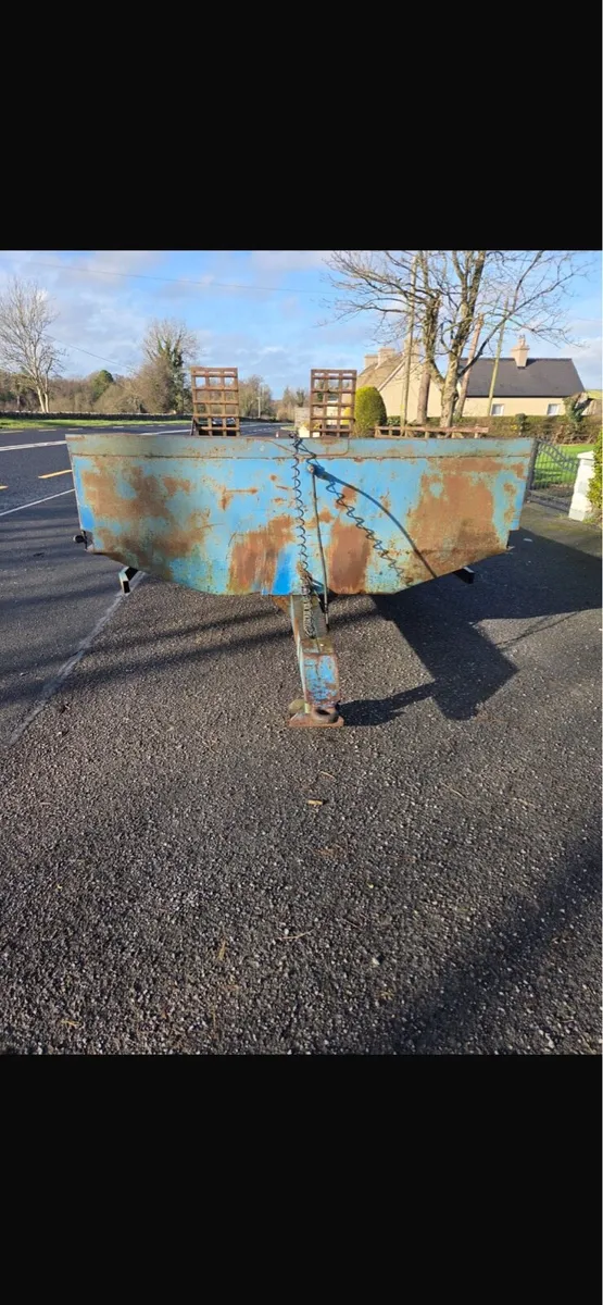 Low loader - Image 2