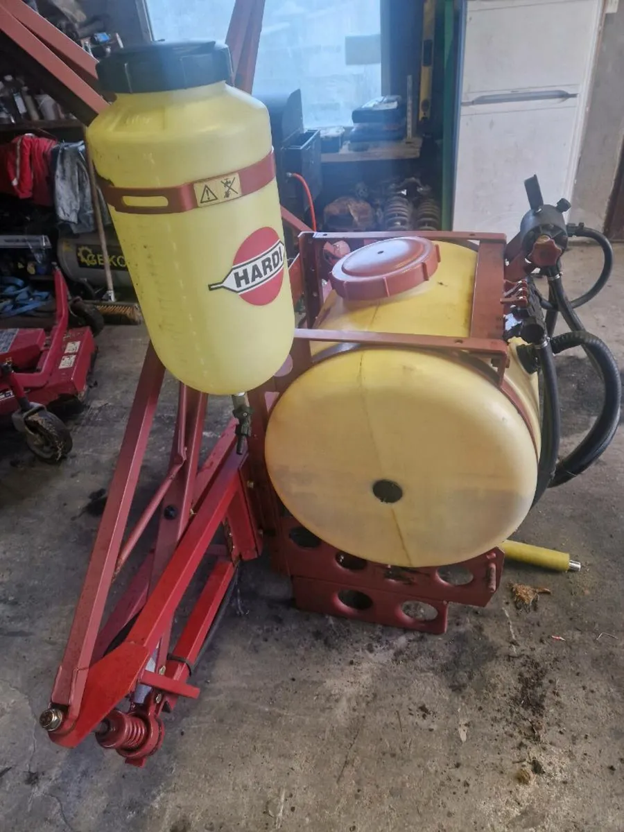 Hardi 44 gallon sprayer - Image 3