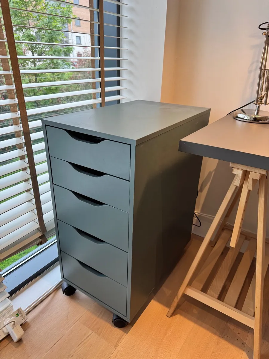 Furniture Bundle - Image 4