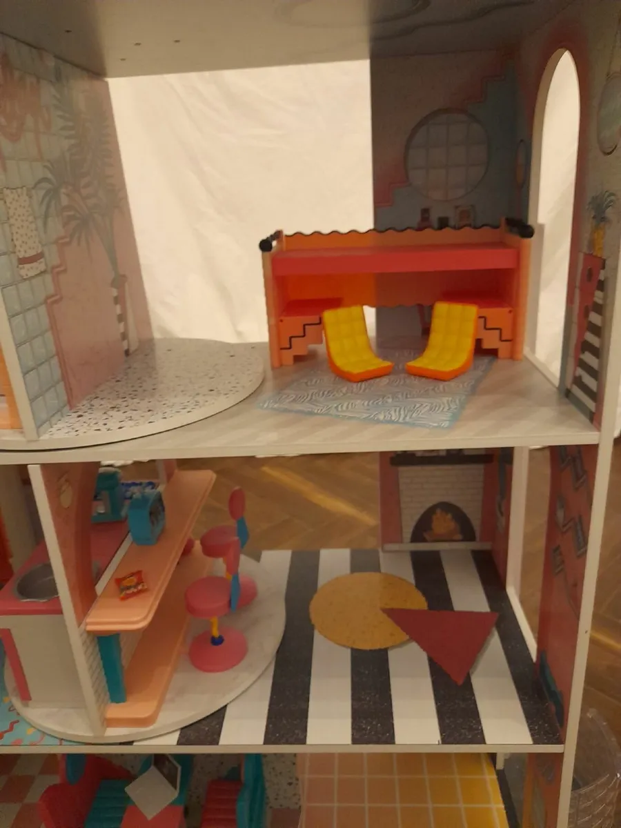 LOL Dollhouse for sale - Image 4