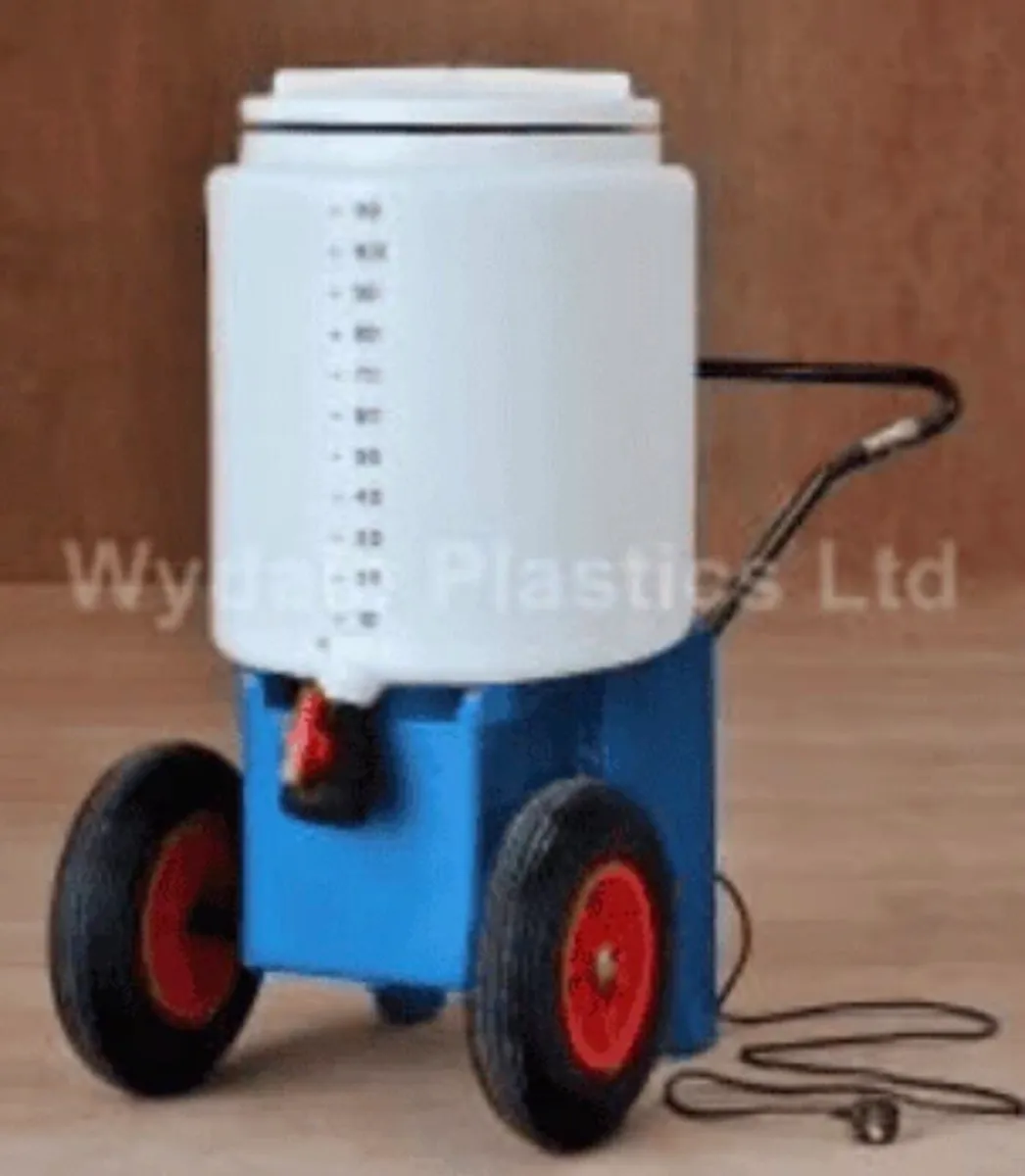 Milk carts - Image 3