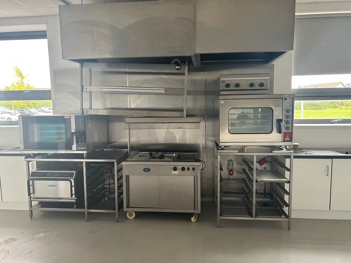 Full school canteen kitchen for sale - Image 1