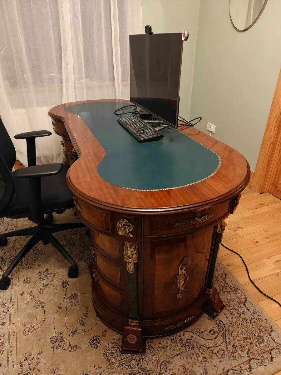 Vintage desk - Image 3