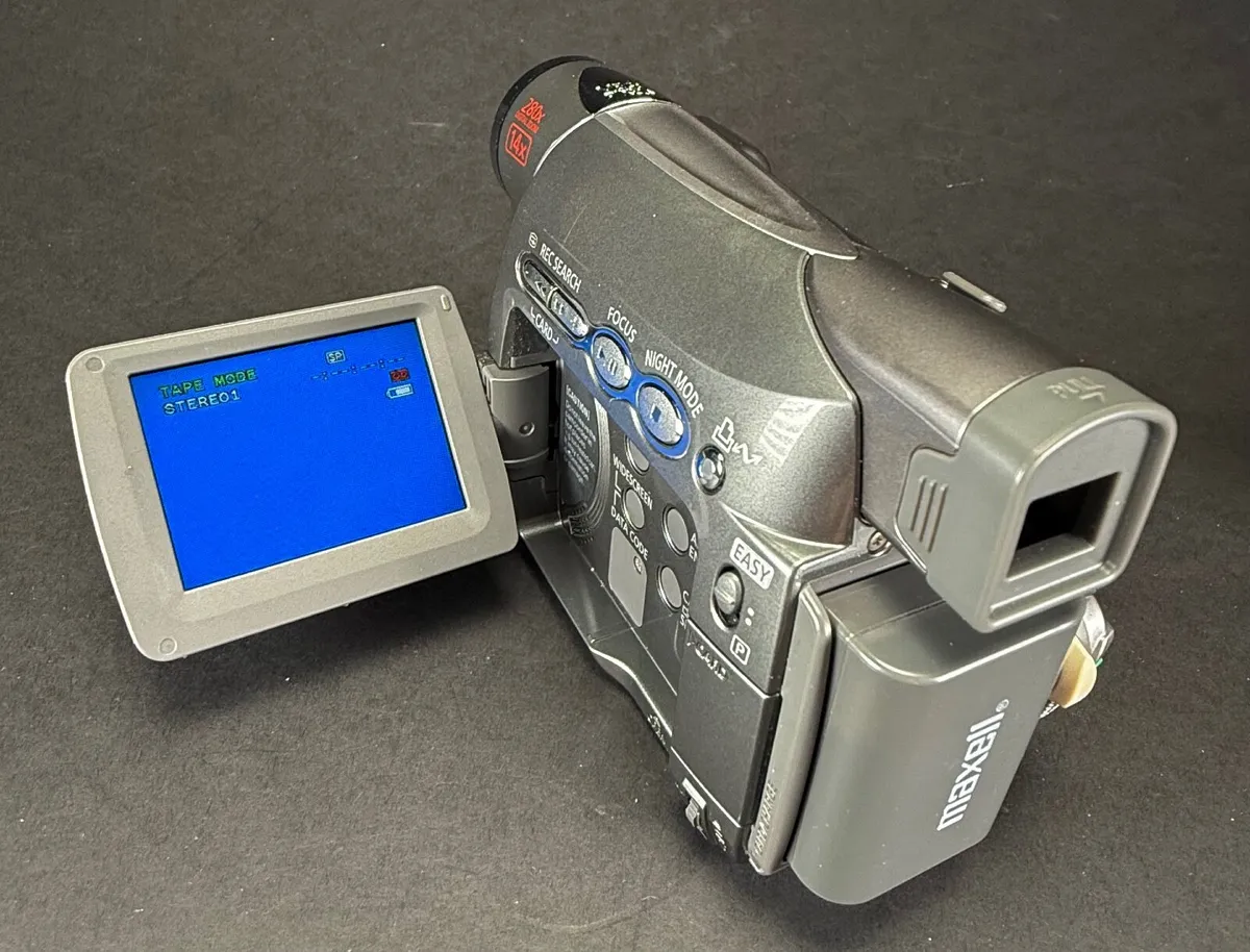 Canon MV880X Mini DV digital video camcorder - Image 2