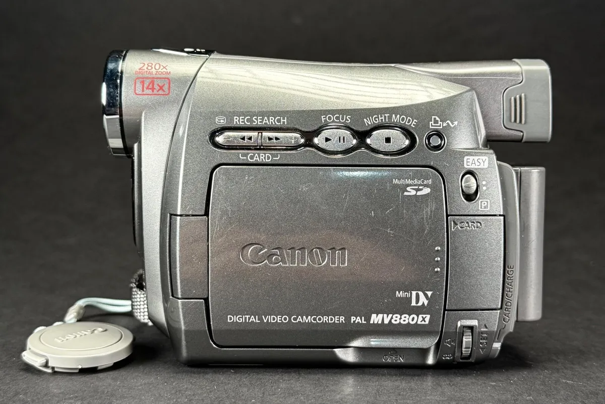 Canon MV880X Mini DV digital video camcorder - Image 4