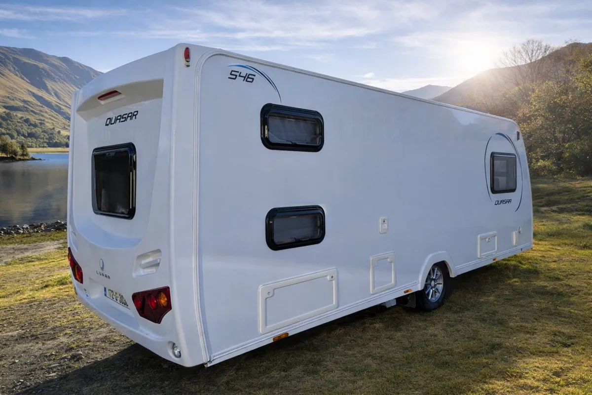 2014 Lunar Quasar 546 – 6 Berth – Bunks - Image 3