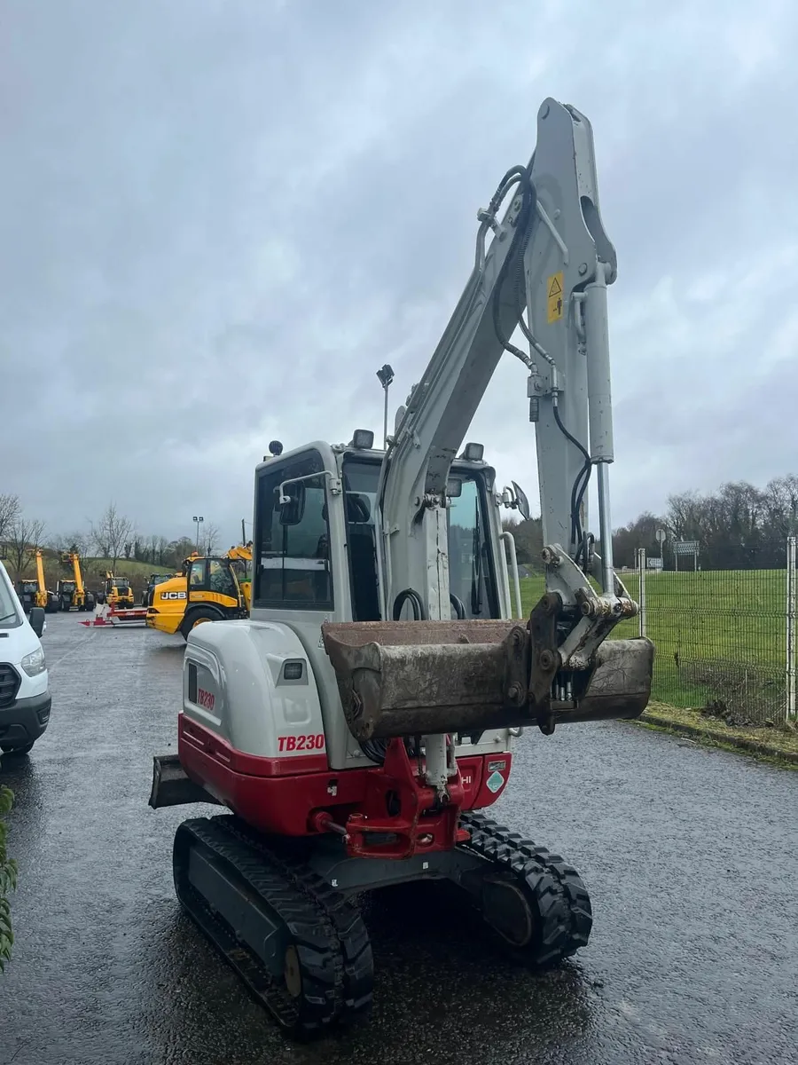 Takeuchi Tb230 - Image 4