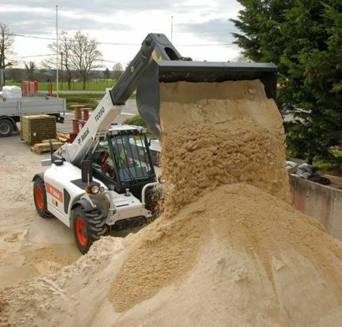 Bobcat 2250 Telehandler - Image 1