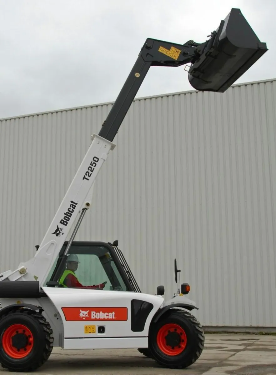 Bobcat 2250 Telehandler - Image 2