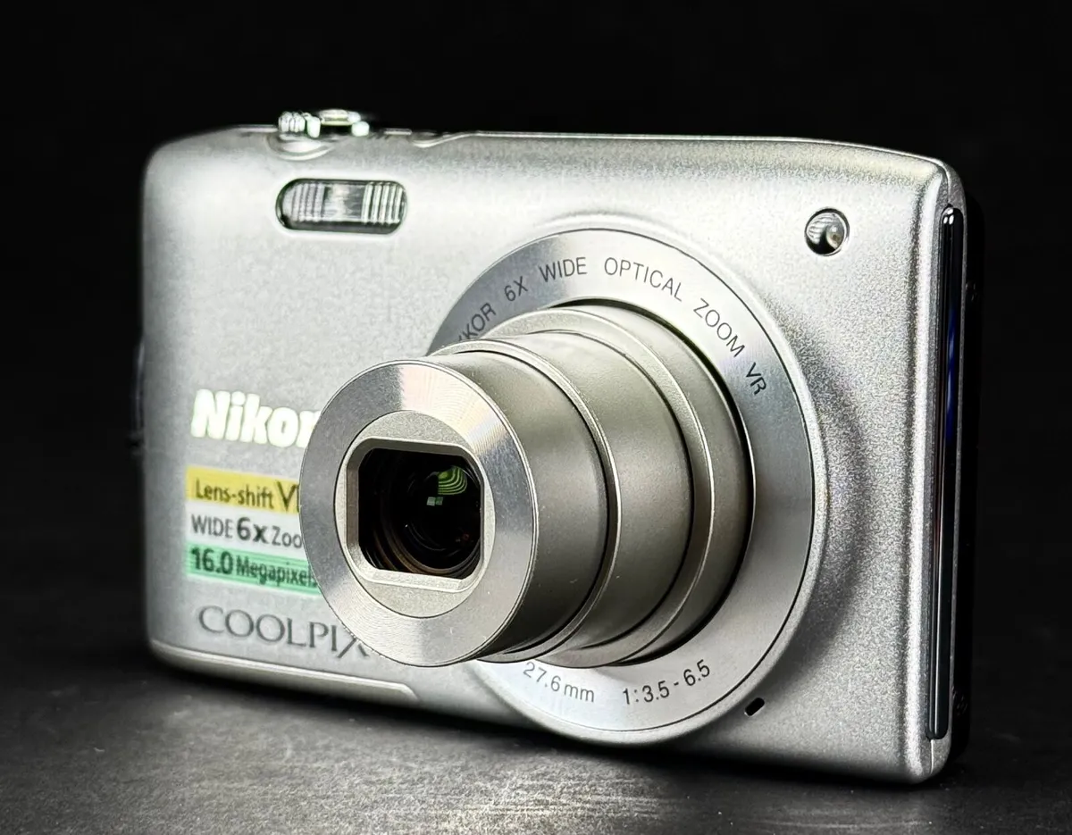 Nikon COOLPIX S3300 16.0 MP Digital Camera - Image 2