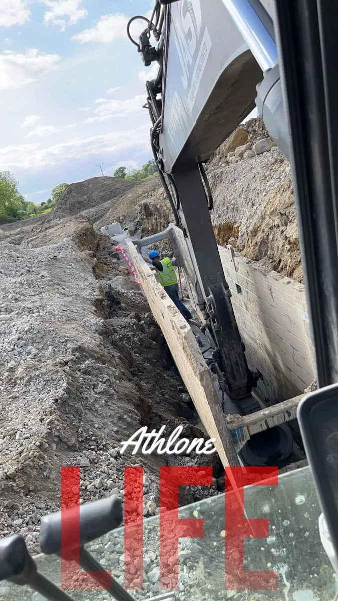 All types of digger / construction work - Image 3